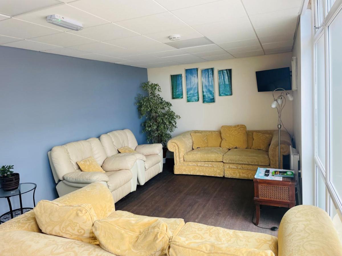 Greenway & Copper Coast Hostel Bunmahon エクステリア 写真