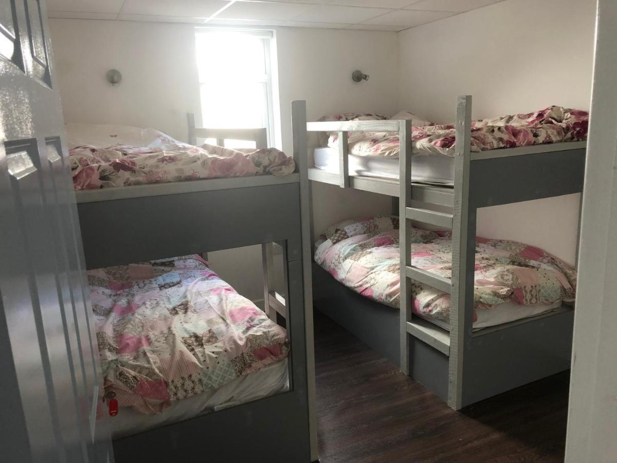 Greenway & Copper Coast Hostel Bunmahon エクステリア 写真